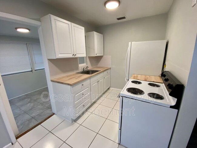 Photo - 740 52nd Ave N
