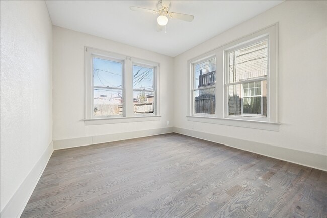 Photo - 1632 Hawthorne St Unit 1