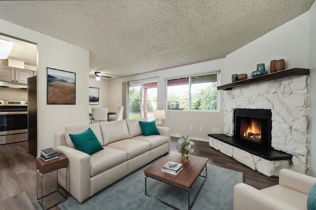 Welcome to Valencia - Valencia Apartments