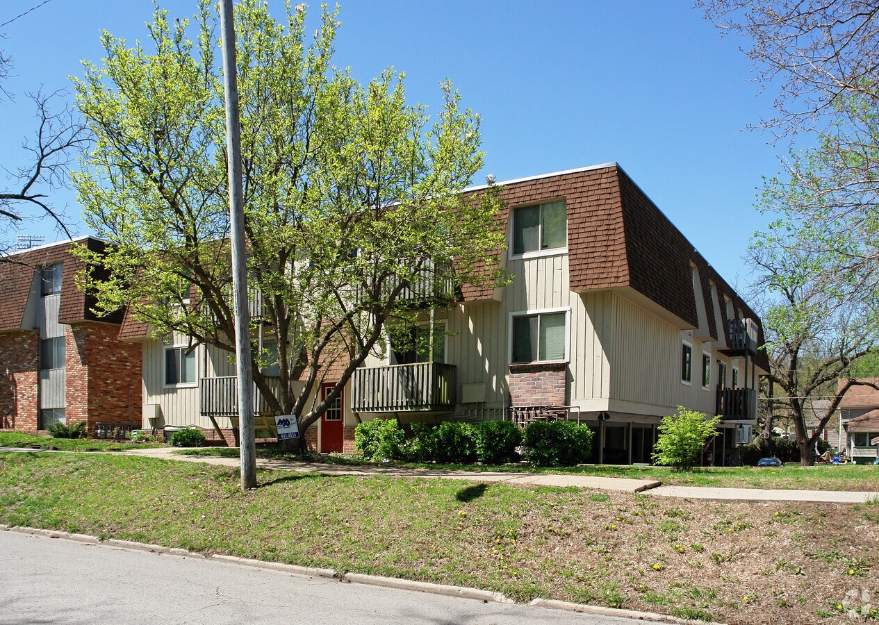 Photo - Eastview Apartments