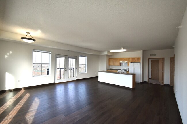 Photo - Grande Market Place