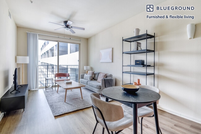 Photo - 3210 Esperanza Crossing Unidad FL4-ID168