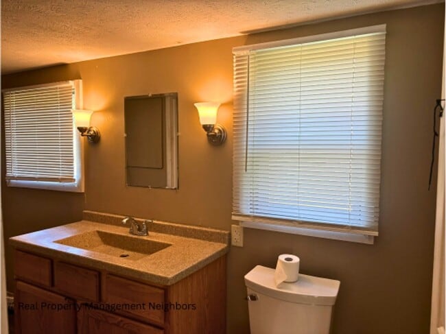 Photo - 216 W Forest St