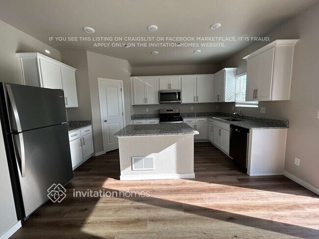 Photo - 2244 Alyssa St