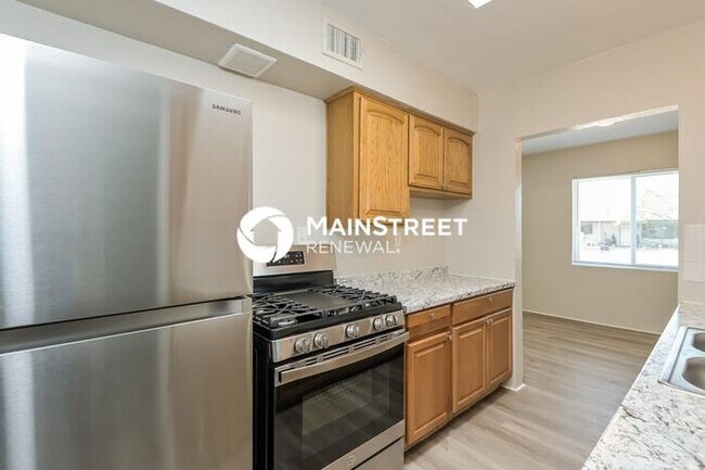 Photo - 4634 E 13th St