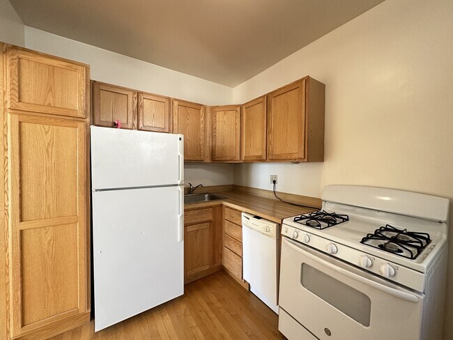 Photo - 4301 N Francisco Ave Unit A06W