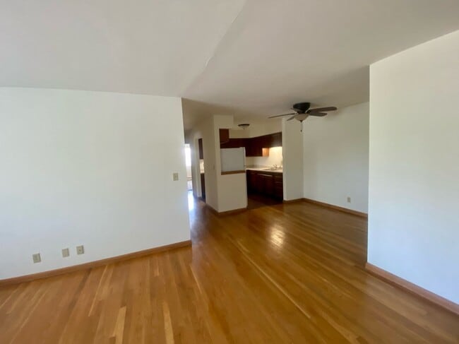 Photo - Reid Terrace
