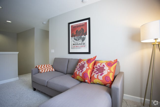 3BR, 2.5BA-1649 SF
