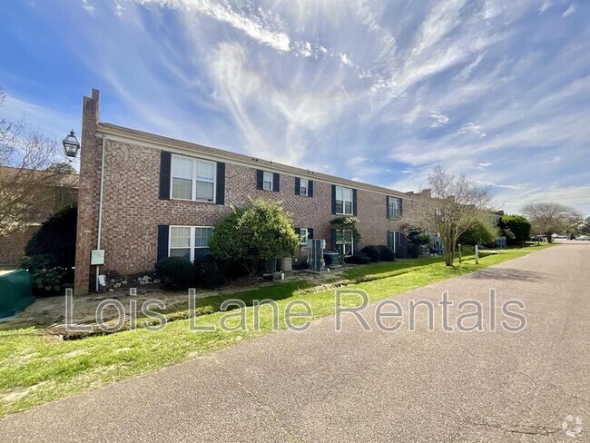 Building Photo - 867 Colony Dr Rental