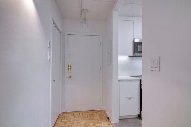 Photo - 1565 Avenue Victoria Unité 304