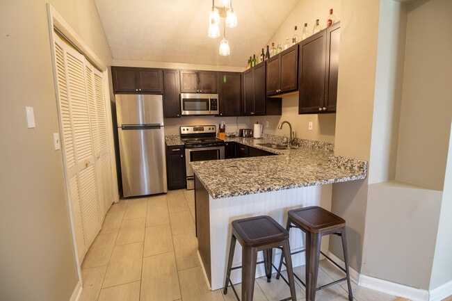 Photo - 4208 Canterbury Green Way