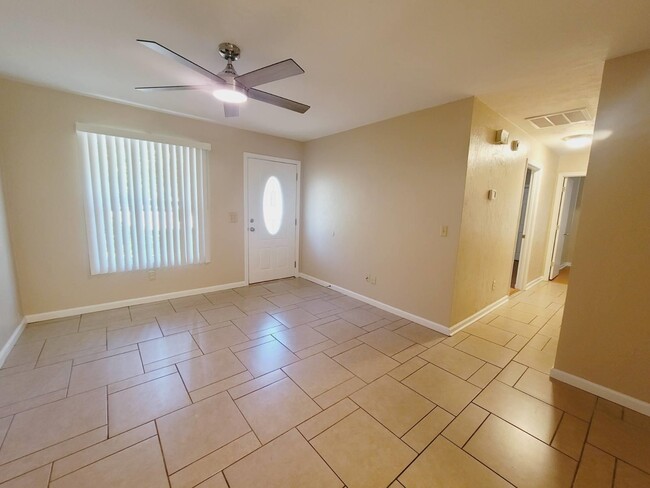 Photo - 5680 Doonesbury Way