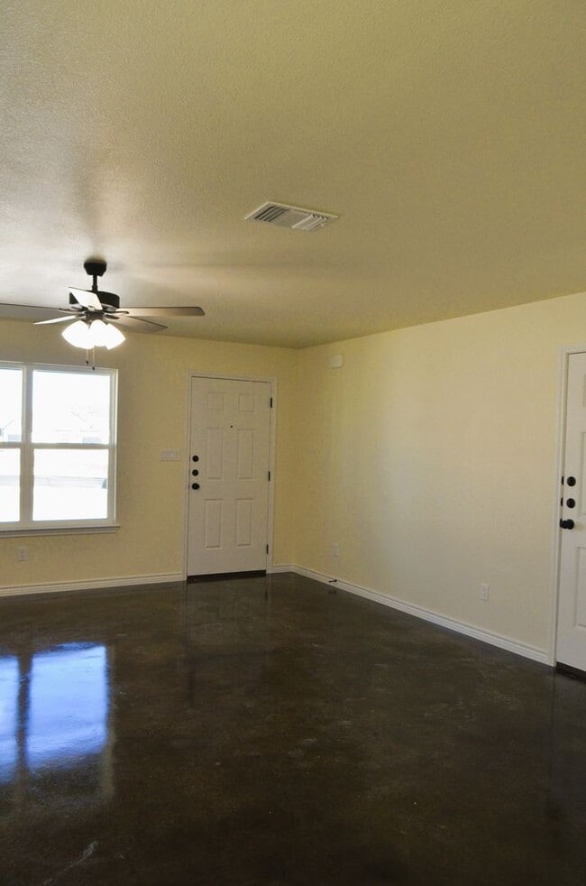 Photo - 1001 Cline Dr Unit B - 1001 Cline Dr