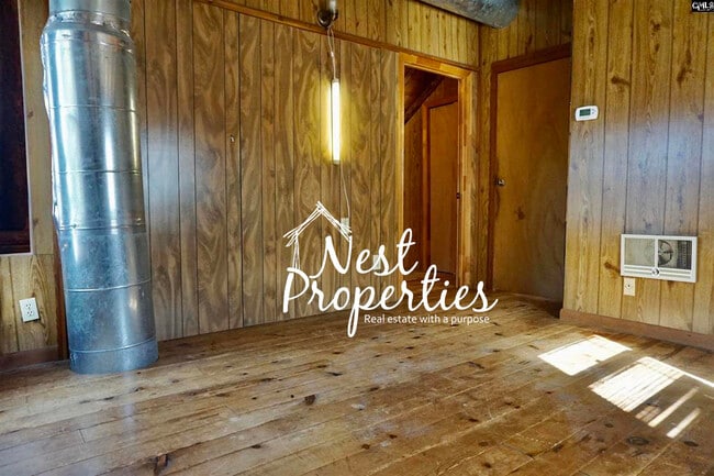 Photo - 1974 Hollands Landing Rd