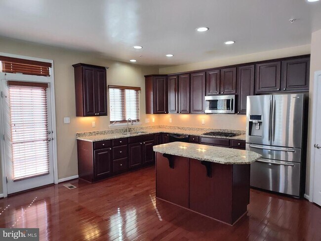 Photo - 1022 Ironwood Ln