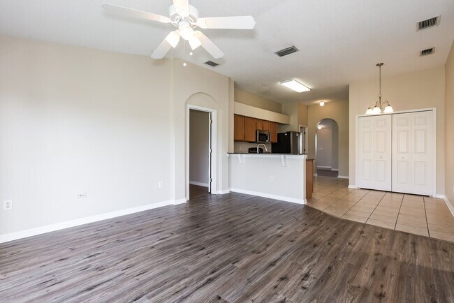 Photo - 11011 Whitecap Dr