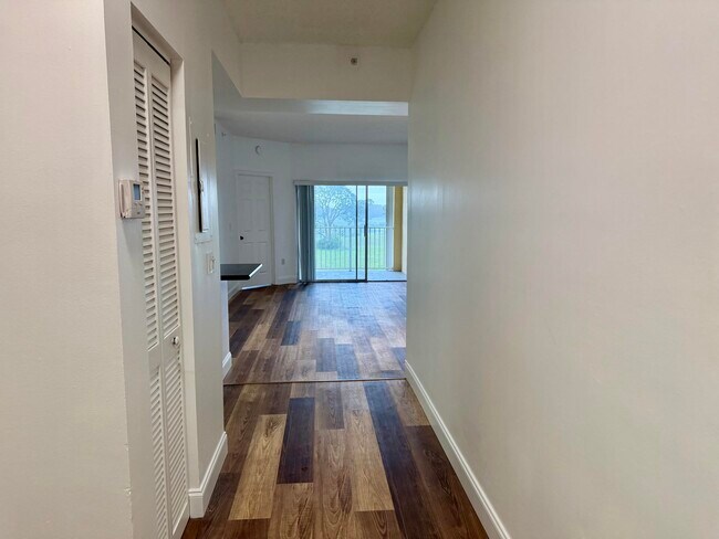 Photo - 2080 Greenview Shores Blvd Unit 421