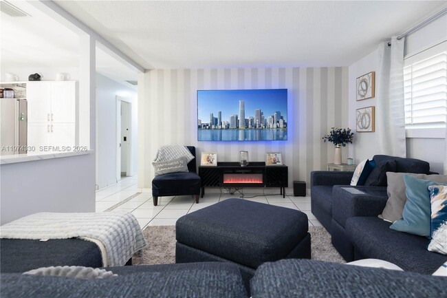 Photo - 5640 Hayes St