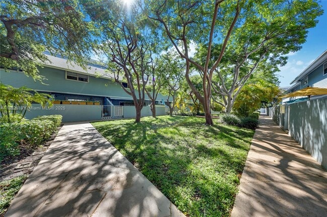 Photo - 798 Crandon Blvd Condo Unit 23-C