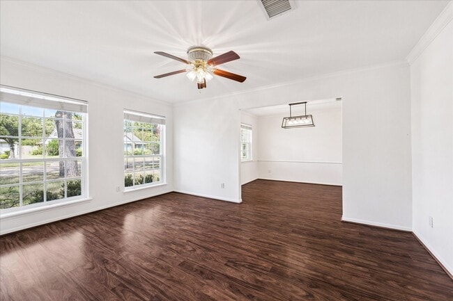 Photo - 2314 Eaglerock Dr