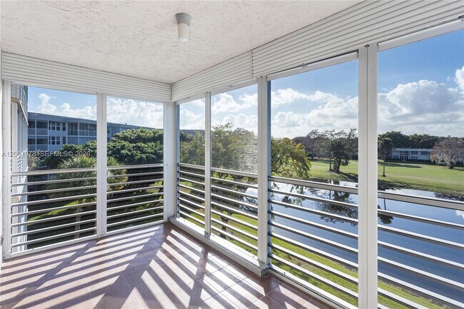 Photo - 4030 W Palm Aire Dr Unit 407