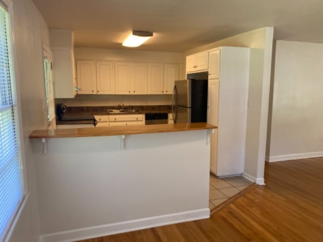 Photo - 1606 Winter St