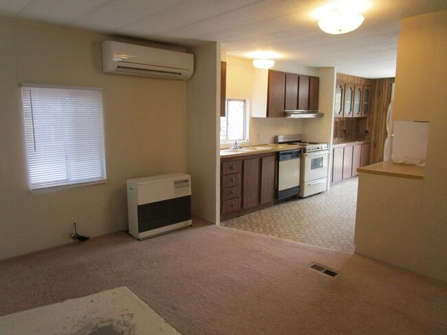 Photo - Manufactured Home on Acreage with Cascade Mountain Views! - Available Soon!