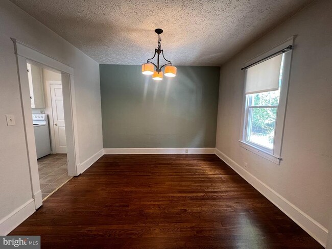 Photo - 813 Marye St