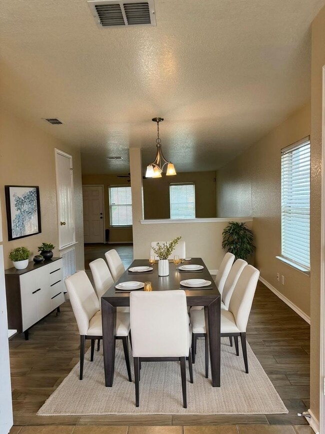 Photo - BEAUTIFULLY MAINTAINED  | ONE STORY  |  OPEN CONCEPT  |  GREAT LOCATION: 1604 & SHAENFIELD