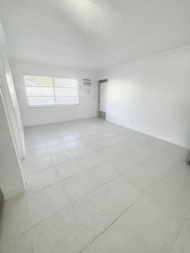 Photo - 531 C St Unit 1