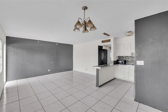 Photo - 4050 NE 12th Terrace Unit #38