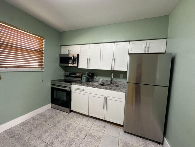 Photo - 1863 NE 161st St