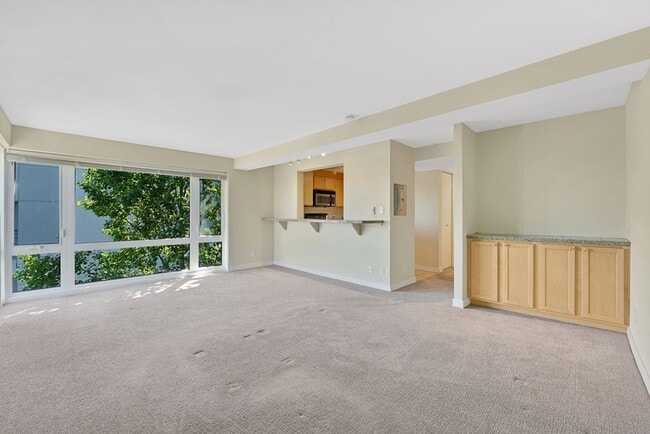 Photo - Taylor Avenue Condominiums ~ Queen Anne Unit 601