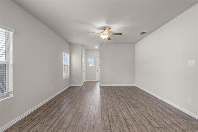 Photo - 210 Monarch Wy