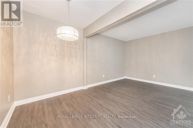 Photo - 170 Salter Crescent