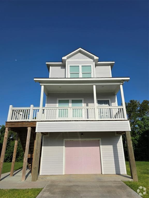 Building Photo - 6326 Red Oak Dr Rental