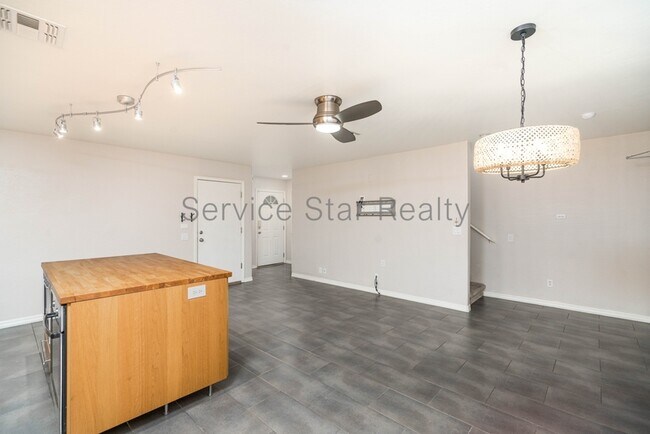 Photo - 15649 N 29th Pl