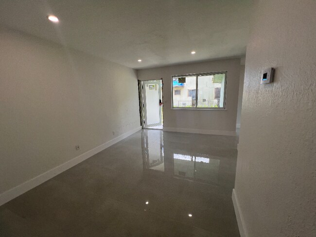 Photo - 5300 NW 25th Ave Apartment