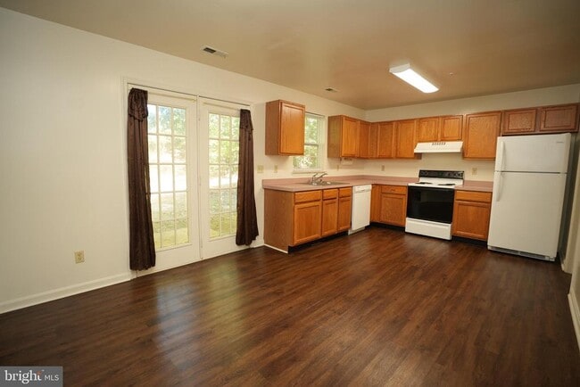 Photo - 45828 Wolftrap Way