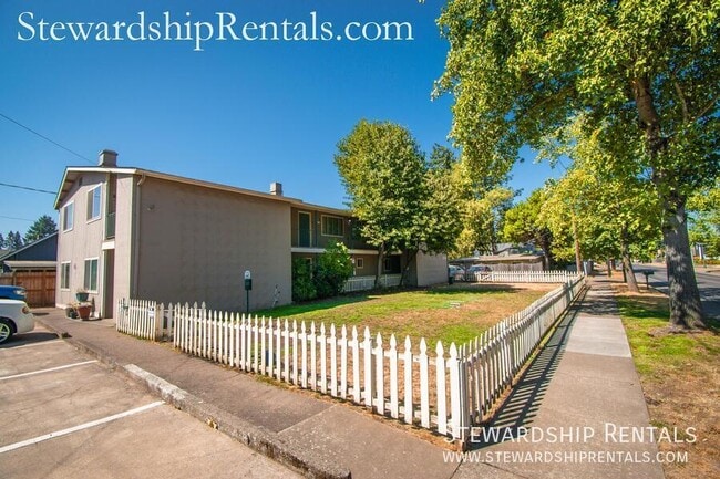 Building Photo - 32786 E Pearl St Unit 6