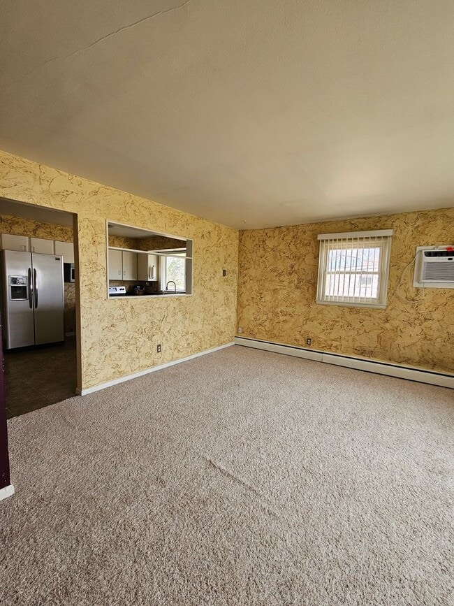 Photo - 2 BEDROOM | 1 BATH | GARAGE | SOUTH