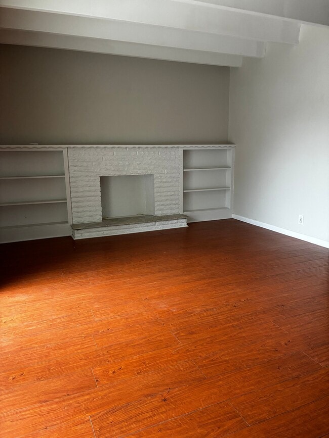 Photo - 728 Ohio Pike Unit 3