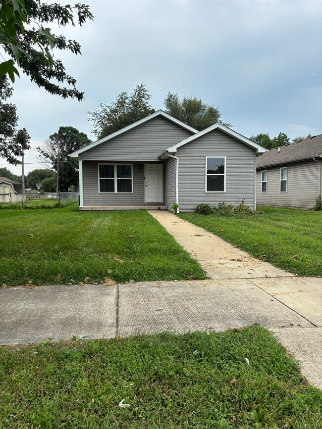 Building Photo - 1449 S 14th St