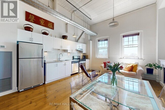 Photo - 183 Dovercourt Rd Unité 504