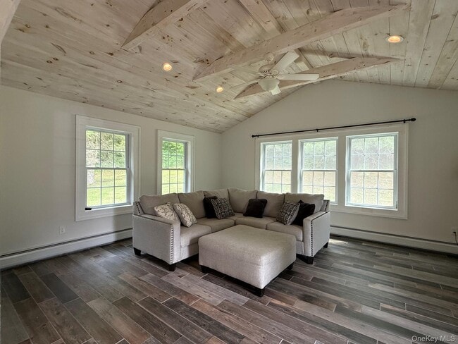 Photo - 463 Doodletown Rd