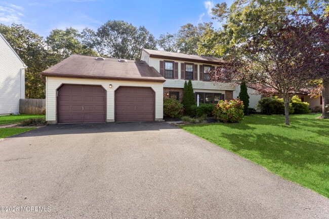 13 Laurel Crest Dr
