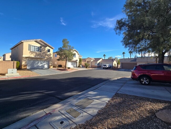 Photo - Get $1825 Off Feb 2026 - Move-in no later than Dec 29th!