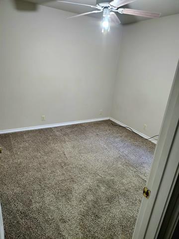 Photo - 218 King Ln