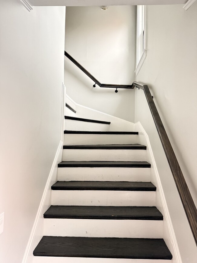 131 Mt Vernon St