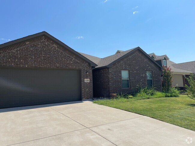 Building Photo - 3 bed 2 bath House for Lease in Sherman